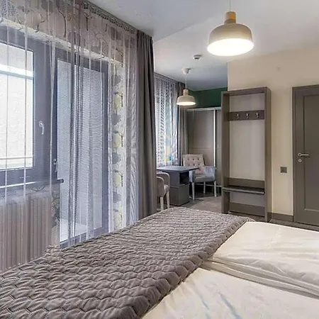 Hotel Ikonik 4*