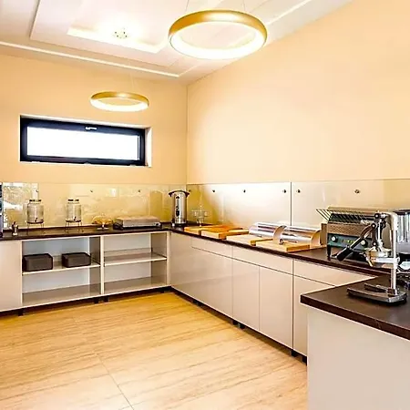 Hotel Ikonik Nyíregyháza