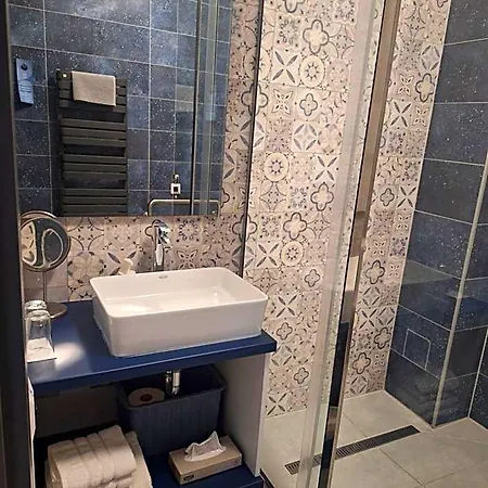 Ikonik Hotel 4*